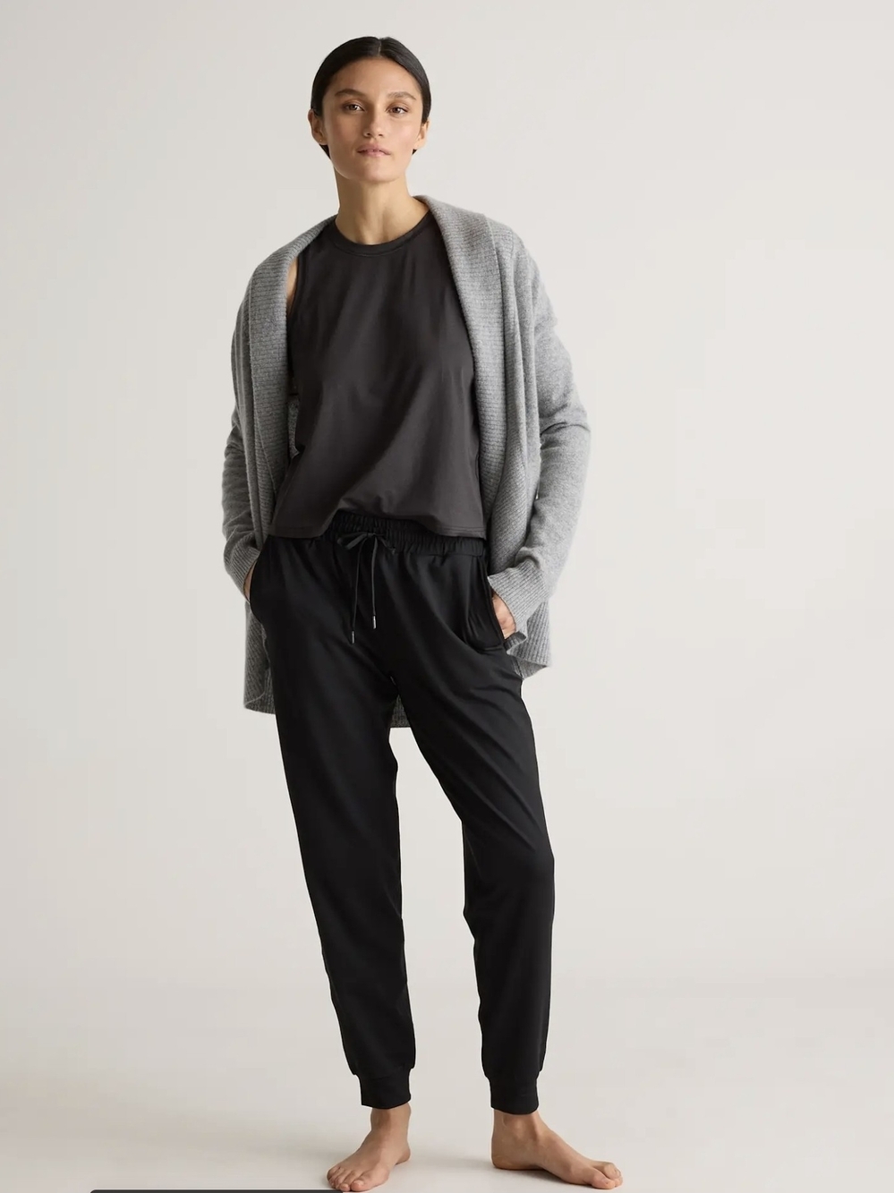 Quince Flowknit Mid-Rise Jogger Black Elastic Drawstring Waist Inseam 25"
